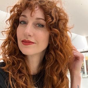 Meet your Posher, Caitlyn